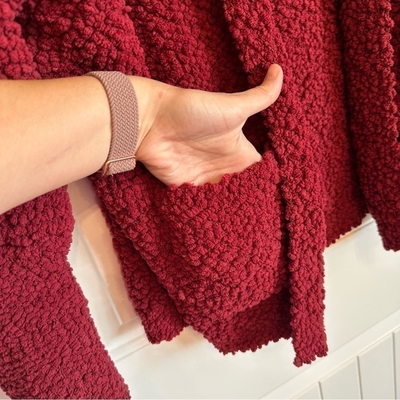 Super cozy crimson red fuzzy open front cardigan with pockets size XL - Picture 9 of 9